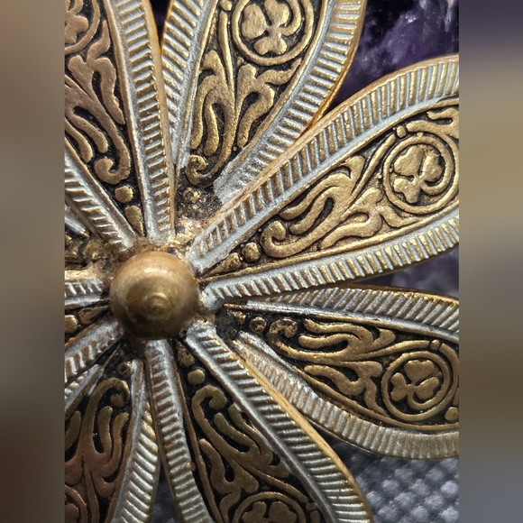 Damascene Flower Brooch Vintage - Picture 3 of 6